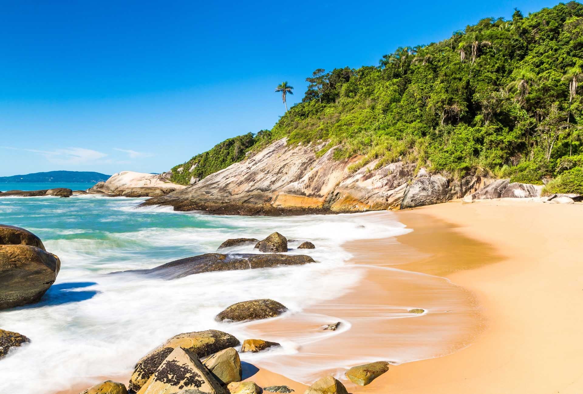 Explore Internationally Certified Quality Beaches in Balneário Camboriú — International Quality Seal