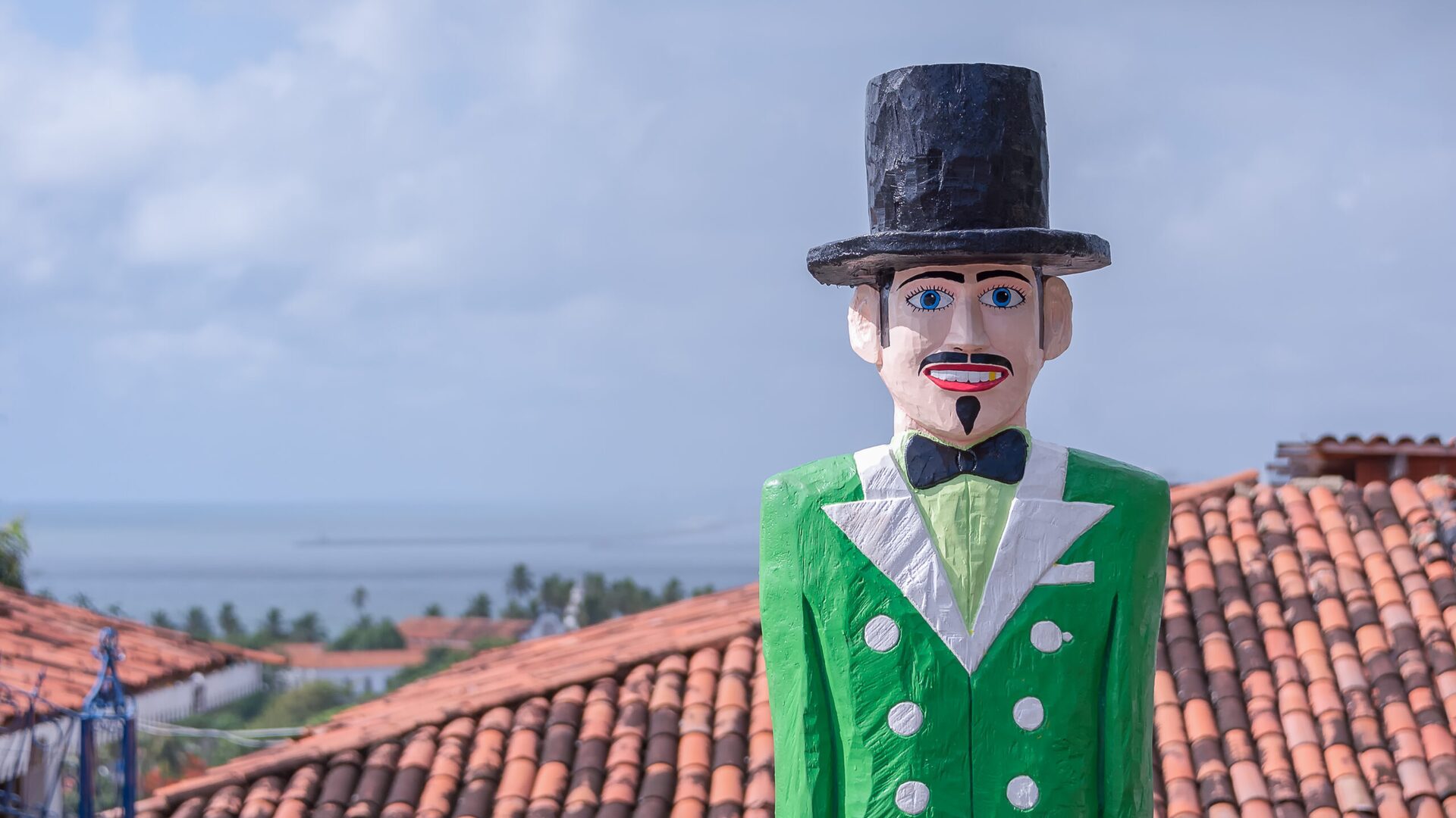 5 Must-Know Tips to Enjoy Carnival in Recife and Olinda — 2\. Parade with Olinda’s Giant Puppets