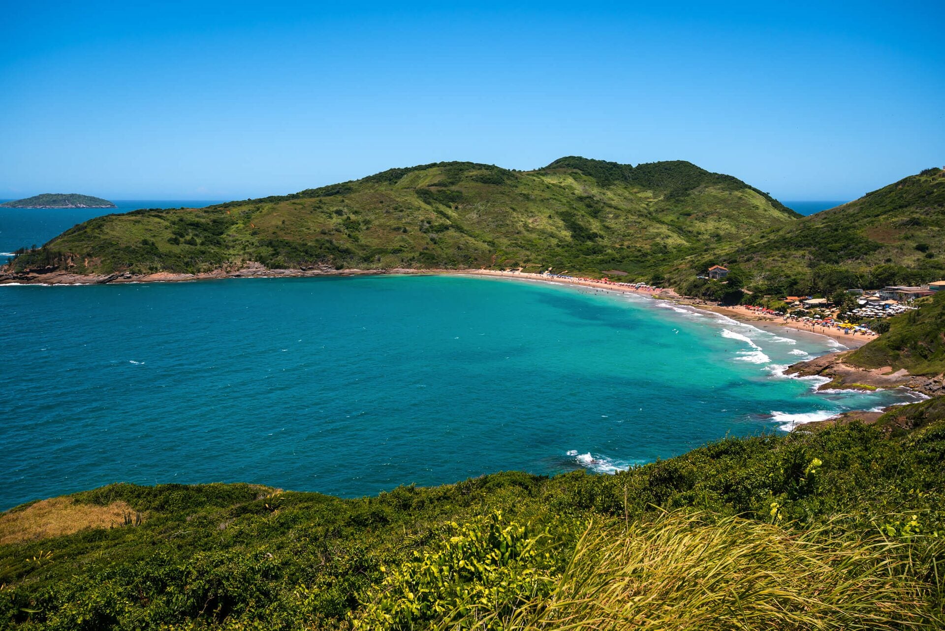 8 praias para você conhecer em Arraial do Cabo — Praia Brava