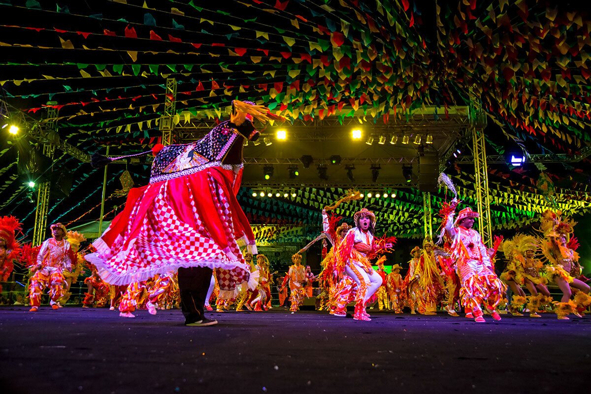 4 Sugestões de Roteiros Para Conhecer as Festas Juninas no Brasil — 3) FAMÍLIAS | Conforto e horários flexíveis (4-5 dias)